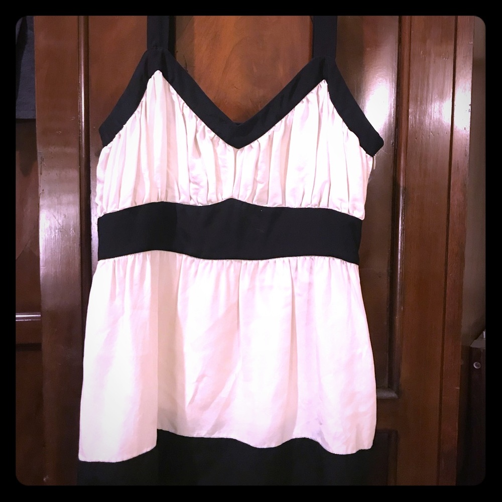 INC. top, size S.